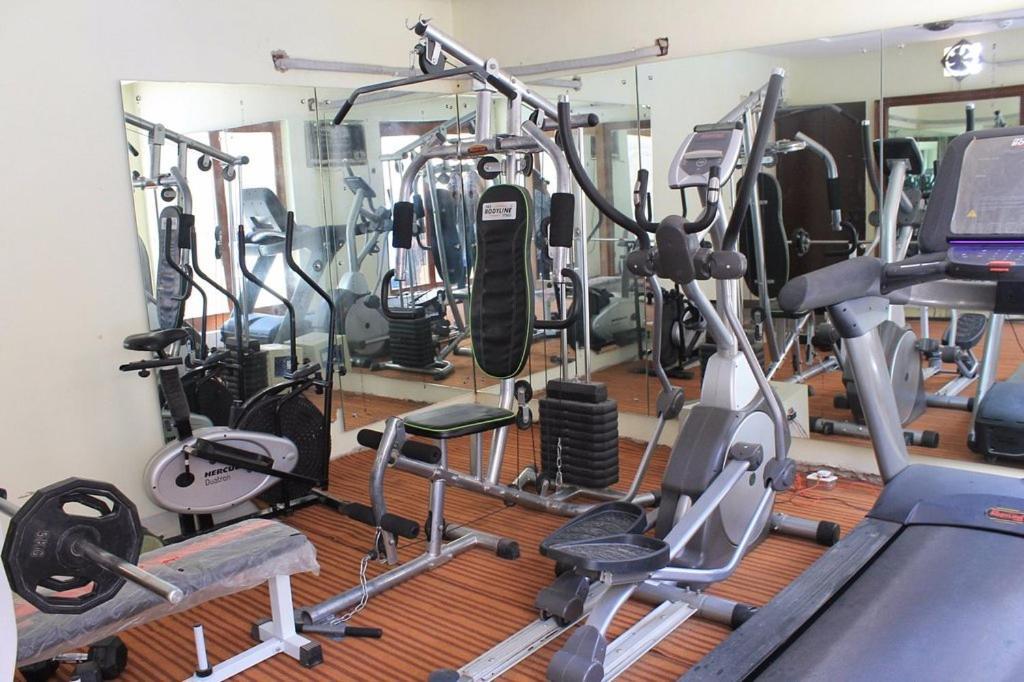 Hotel Aravali Heights الوار المظهر الخارجي الصورة