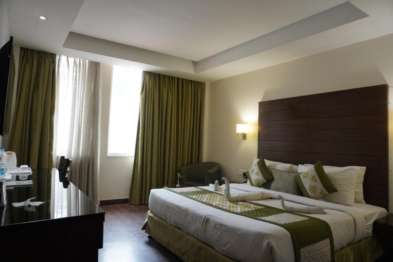 Hotel Aravali Heights الوار المظهر الخارجي الصورة