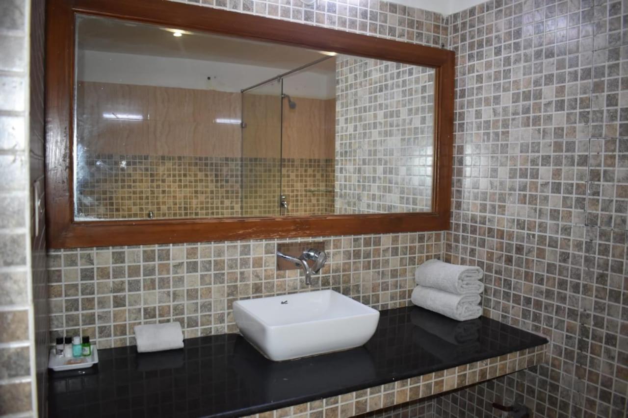 Hotel Aravali Heights الوار المظهر الخارجي الصورة
